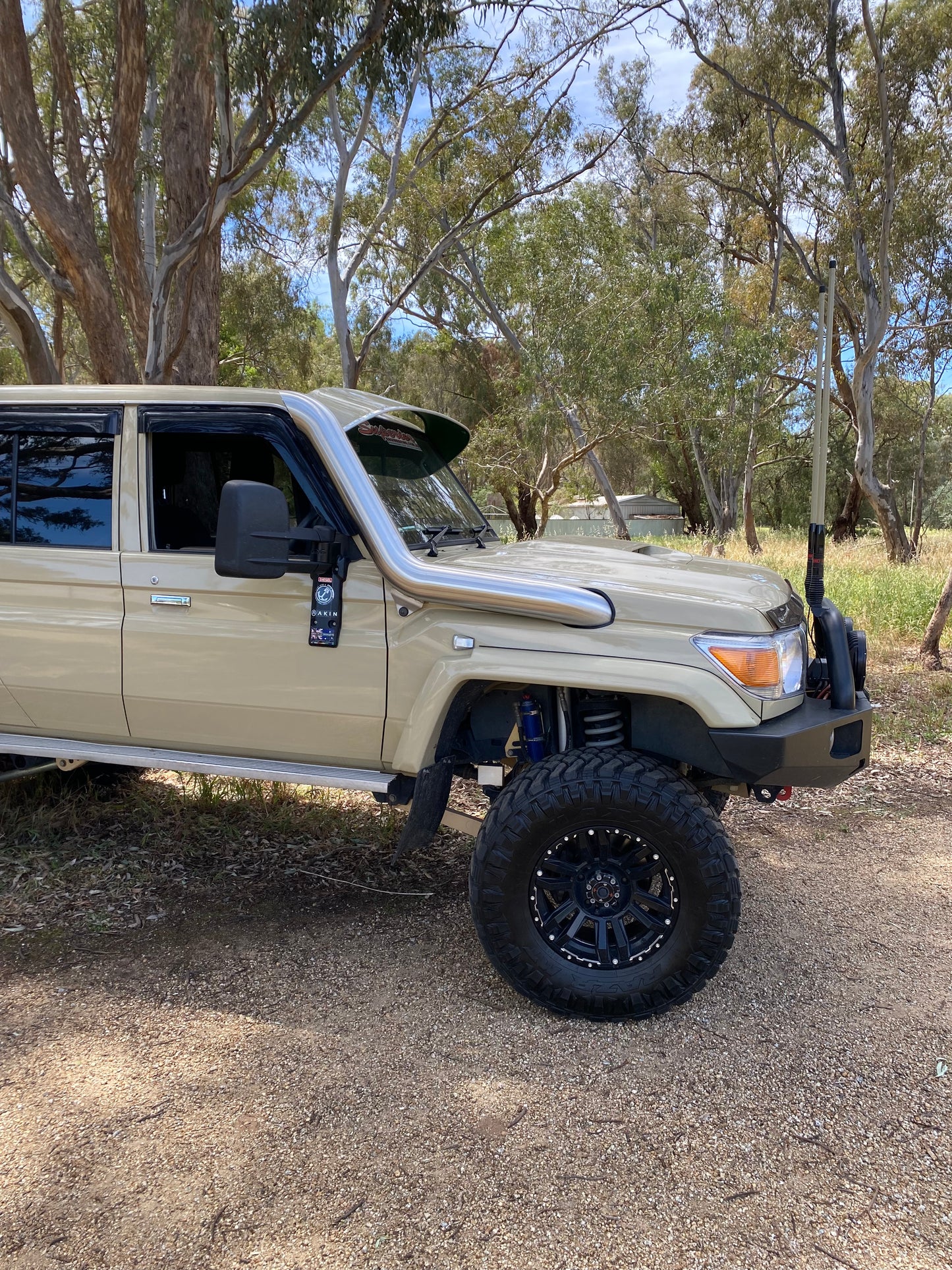 Toyota Landcruiser 79 Series 5”Low Cut TWIN Snorkels