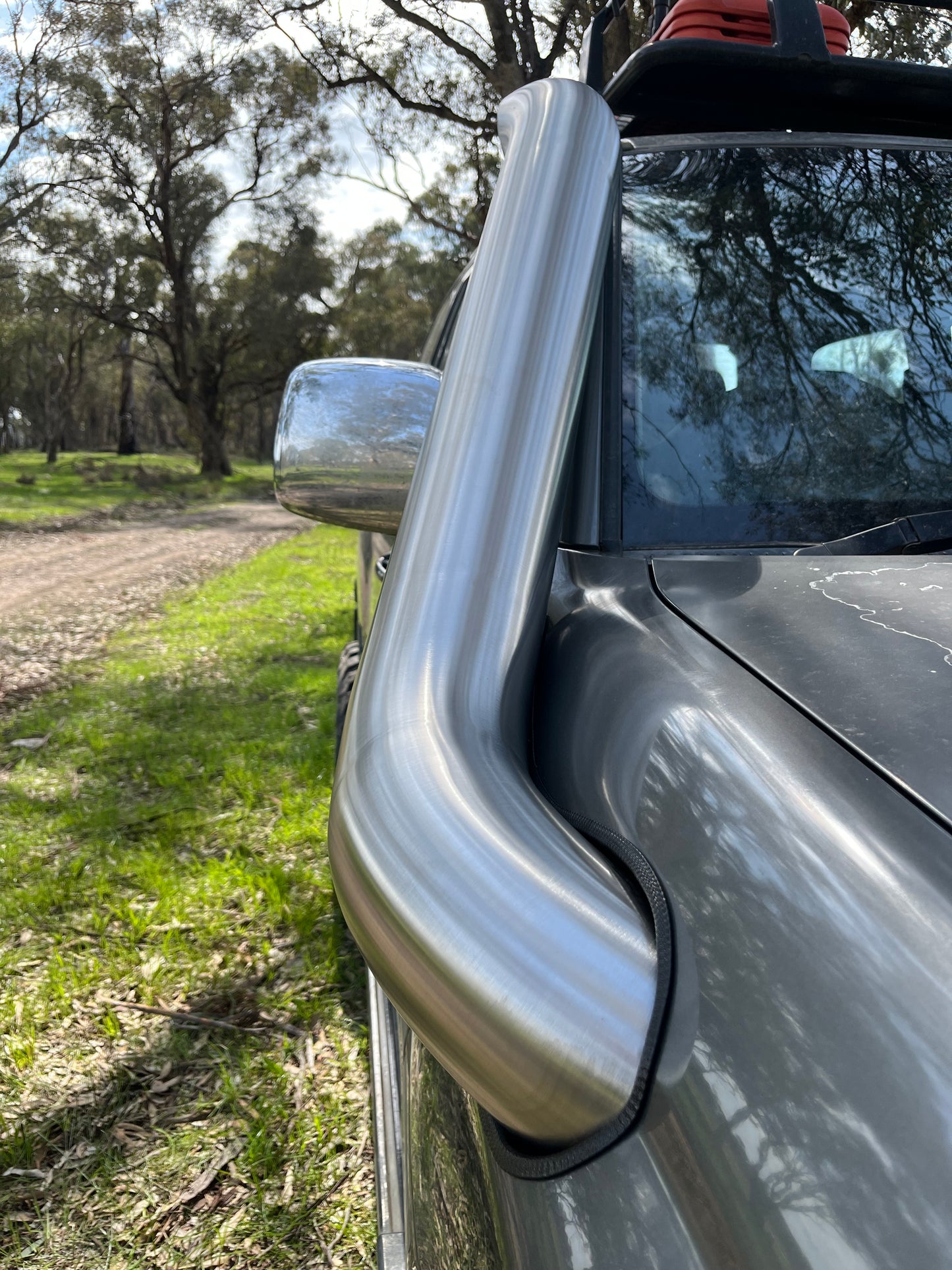 100/105 Series Landcruiser 5" Guard Entry Snorkel